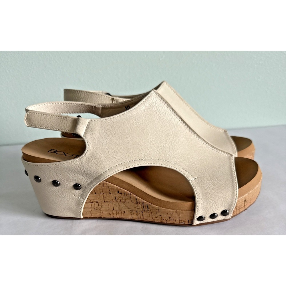 Corkys Carley Studded Wedge Slingback Womens Cream Casual Sandals Size 10 NEW